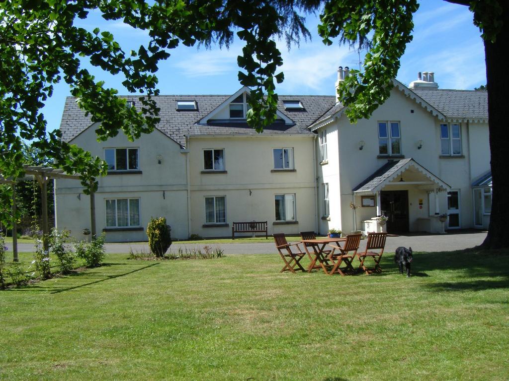 Charlton Kings Hotel Cheltenham Exterior photo